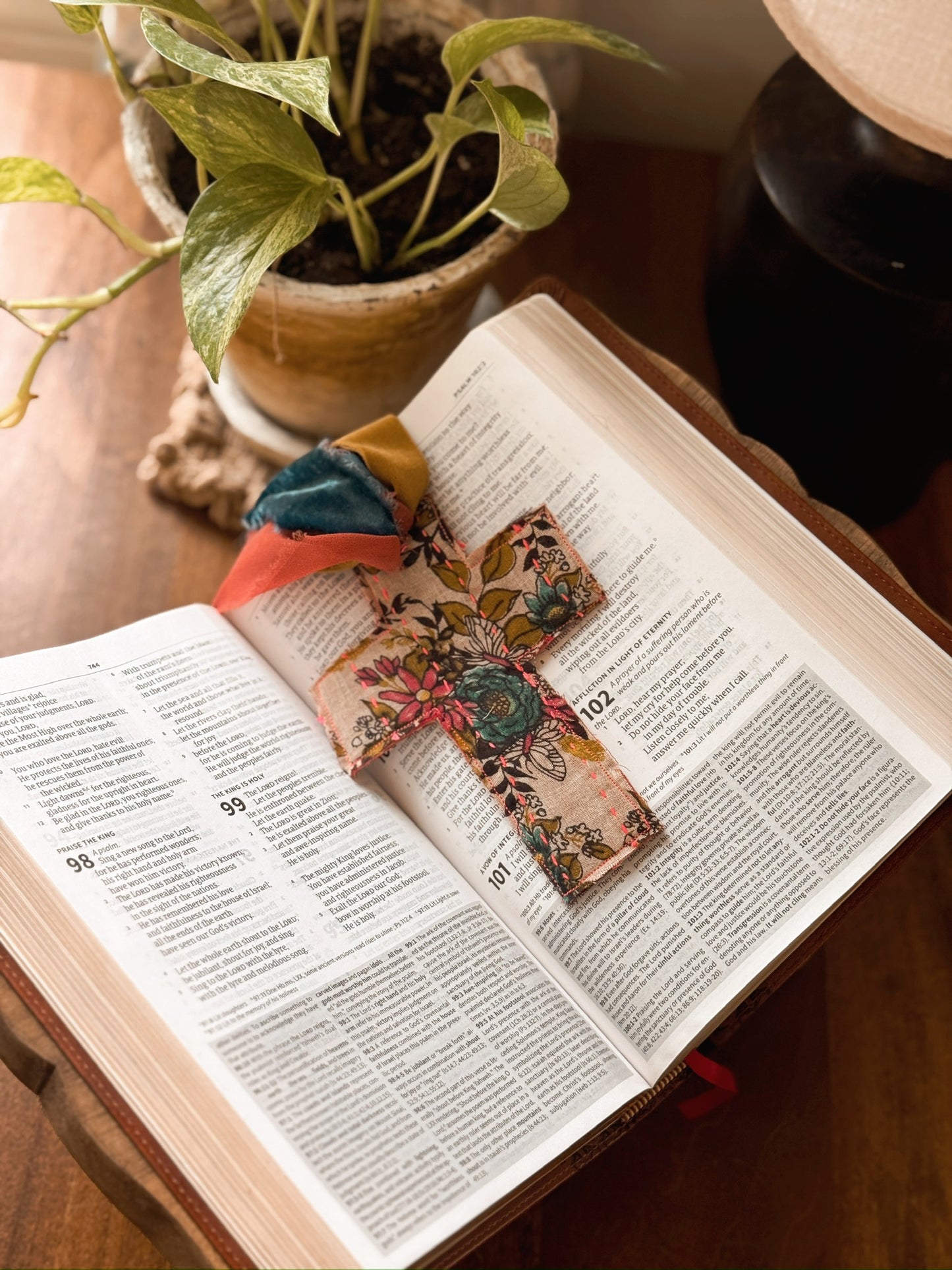 Cross Bookmark