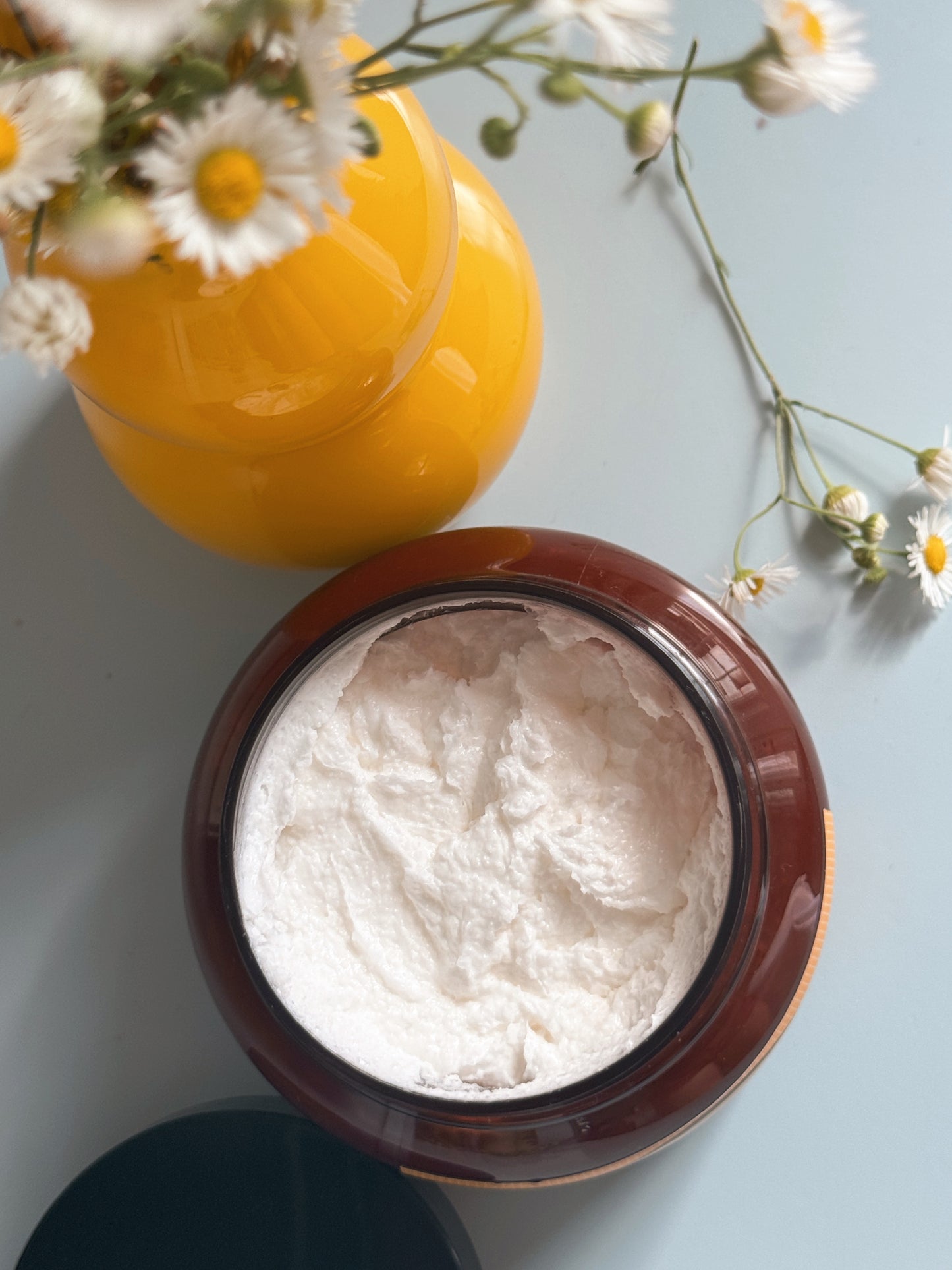 Chain O’ Daisies Sugar Body Scrub