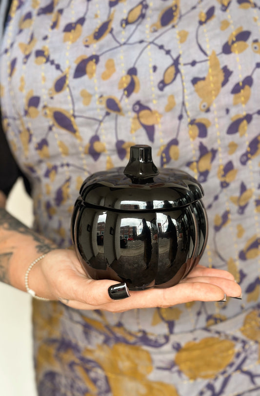 Pumpkin Jar Candle- Black